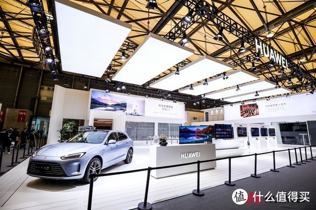 华为全屋智能首次亮相AWE:以全空间、全场景、黑科技打开“空间之门”